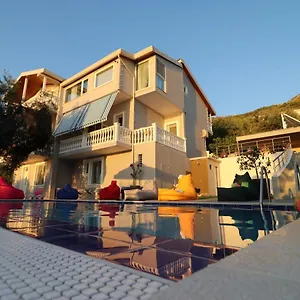 Vila_elarad Pensión